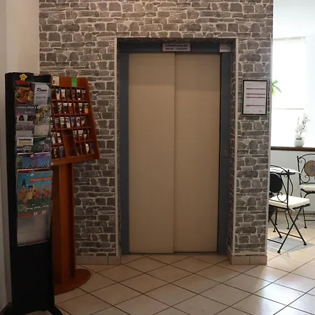 Отель Haarener Hof