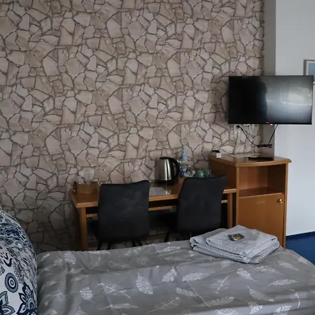 Haarener Hof Отель