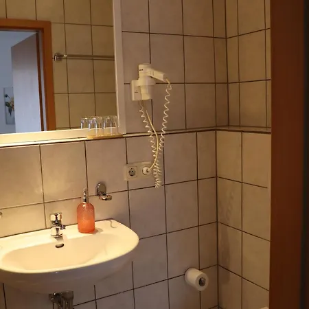 Отель Haarener Hof 3*