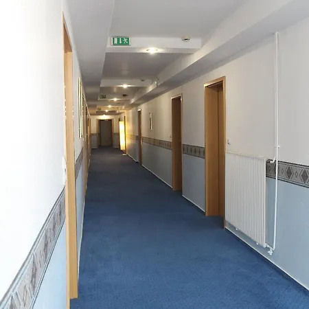 Haarener Hof Отель 3*