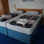 Haarener Hof فندق