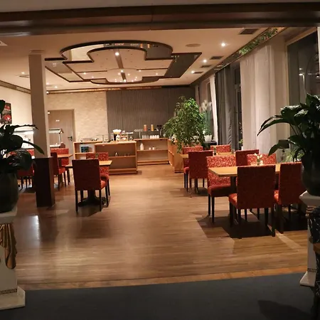 Отель Haarener Hof